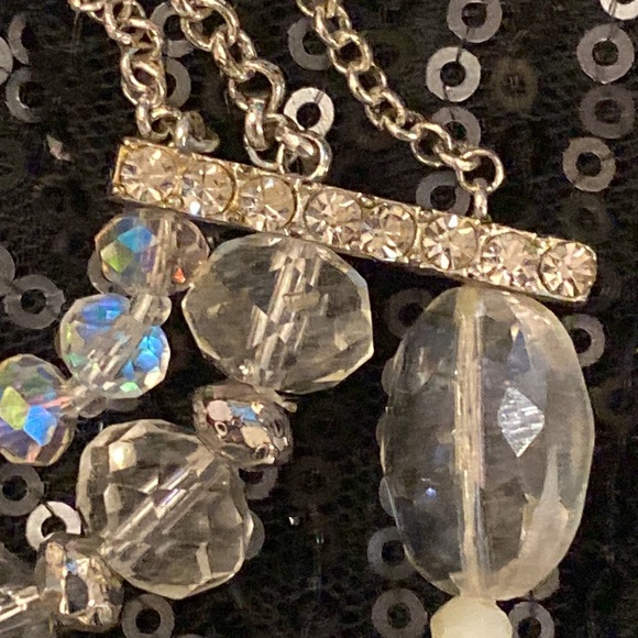 LIZ CLAIBORNE - necklace: triple-tier, multi-sized clear iridescent beads, adj. - Picture 8 of 16